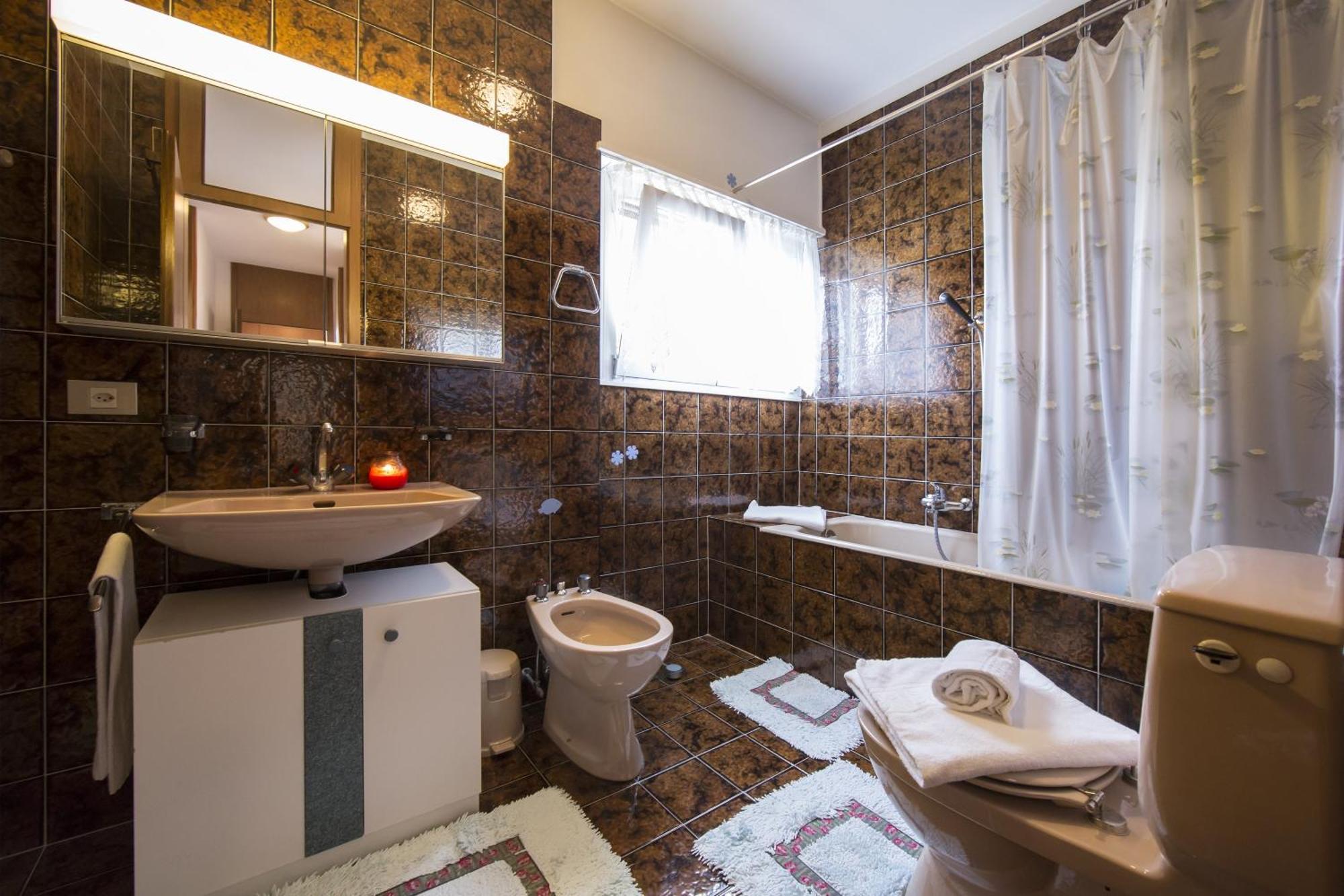 Apartment Aldesago Panoramica - Happy Lugano